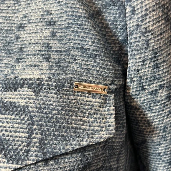 Michael Kors Long Sleeve Collared Button Up Snakeskin Blue Size S - Picture 3 of 12